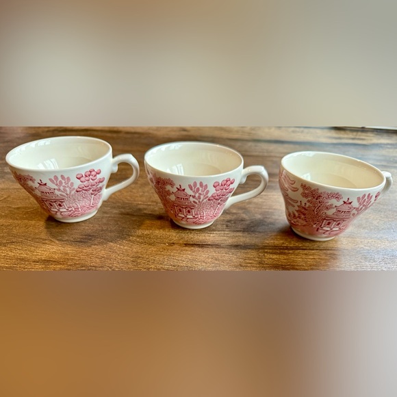 VTG Set of 6 Churchill Pink Willow Teacups with Saucers - Picture 2 of 13